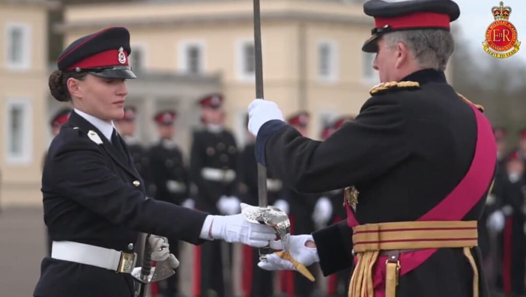 Iliriane Bunjaku is honoured with the International Sword, from The Royal Military Academy Sandhurst, United Kingdom.