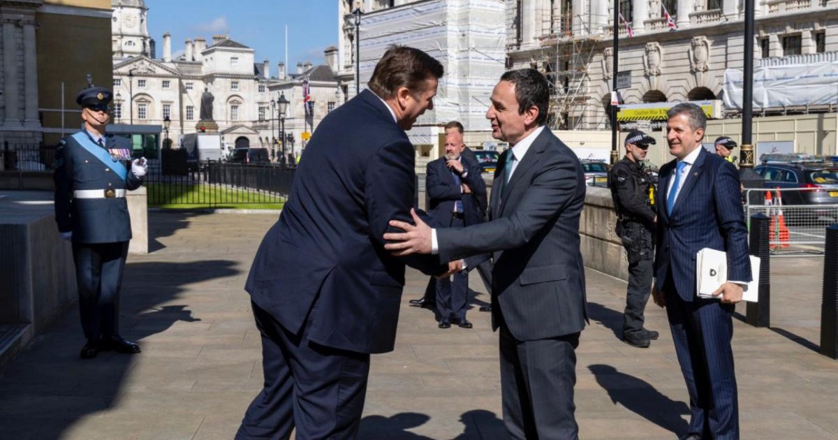 Albin Kurti in the UK meets the Minister of the Armed Forces